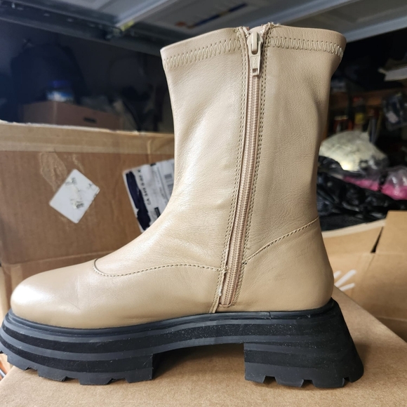 Leather Ankle Boot Karen Millen - Picture 2 of 9